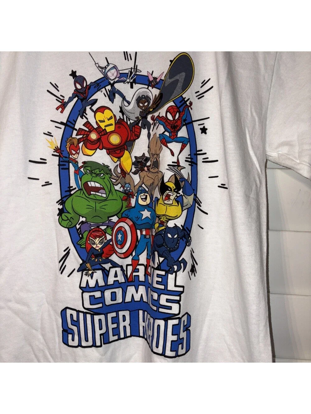 DISNEY MARVEL COMICS SUPER HEROES Collage t-shirt SIZE MEDIUM-Unisex New